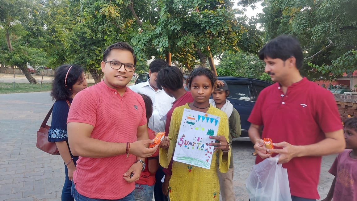 Warm clothes distribution